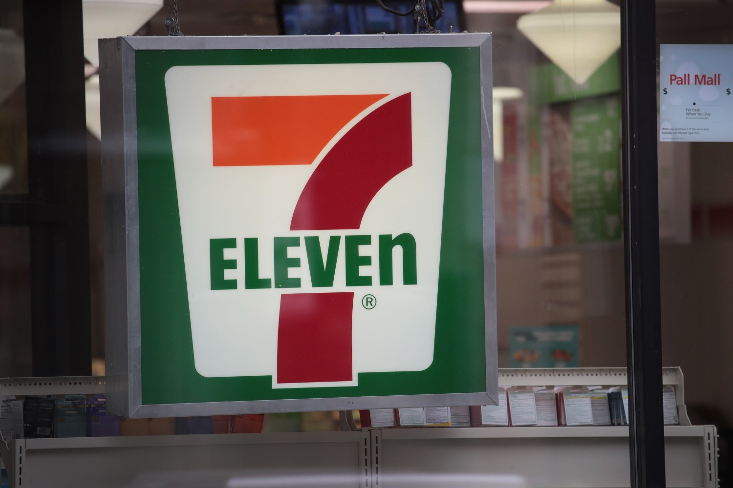 Agents From Immigration And Customs Enforcement Agency Target About 100 7-Eleven Stores In Employment Of Undocumented Raids