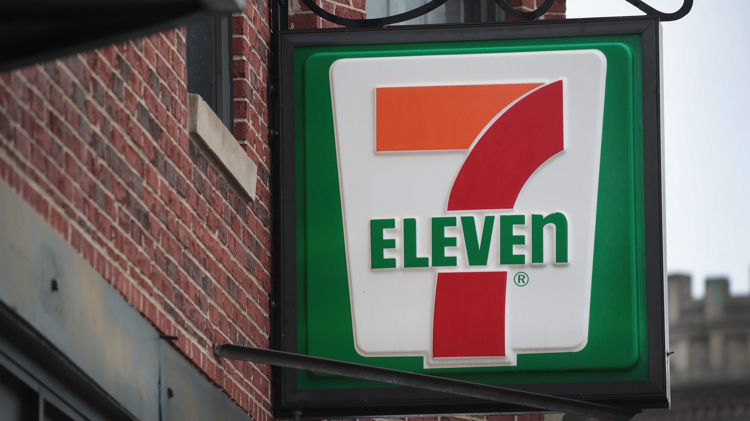 Agents From Immigration And Customs Enforcement Agency Target About 100 7-Eleven Stores In Employment Of Undocumented Raids