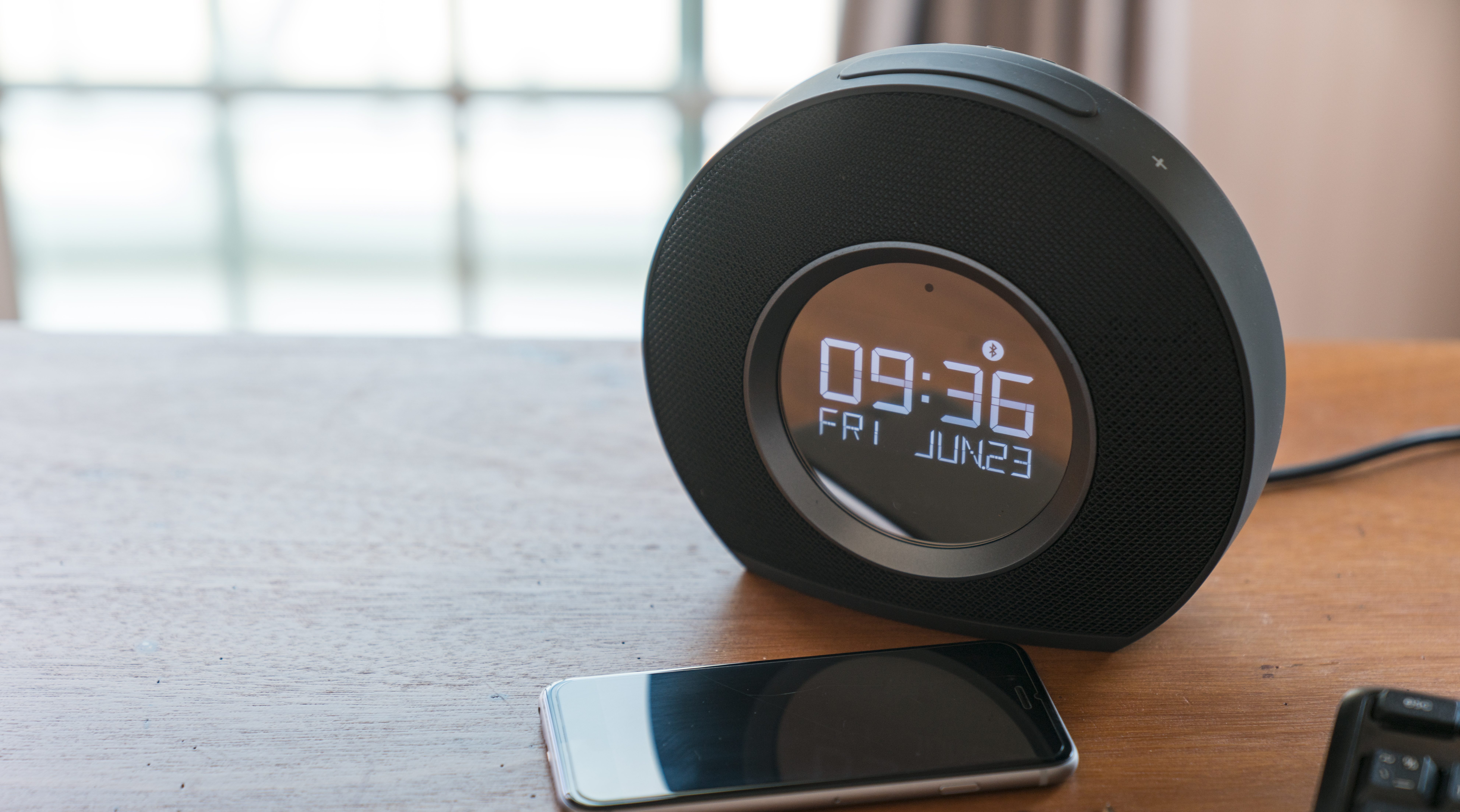 embargo Tenen Vaccineren Stick To Your Morning Routine With The Best Clock Radio of 2023