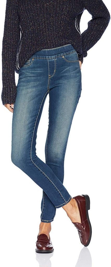 These $25 slimming jeans have over 3K reviews on Amazon