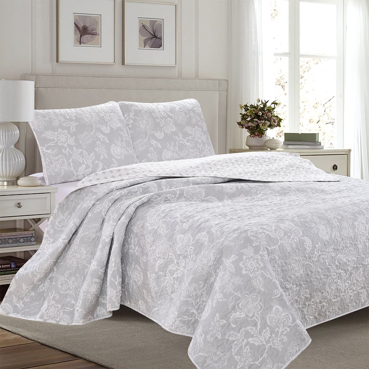 Great Bay Home Gray Full/Queen Size Reversible Quilt Set with Shams, 3-Piece