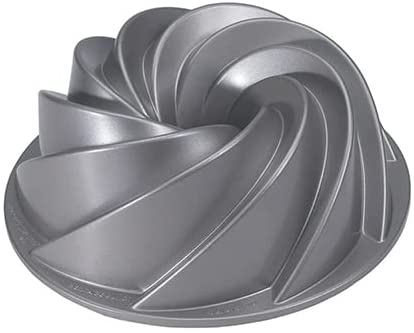 Nordic Ware Heritage Aluminum Bundt Cake Pan, 10-Inch