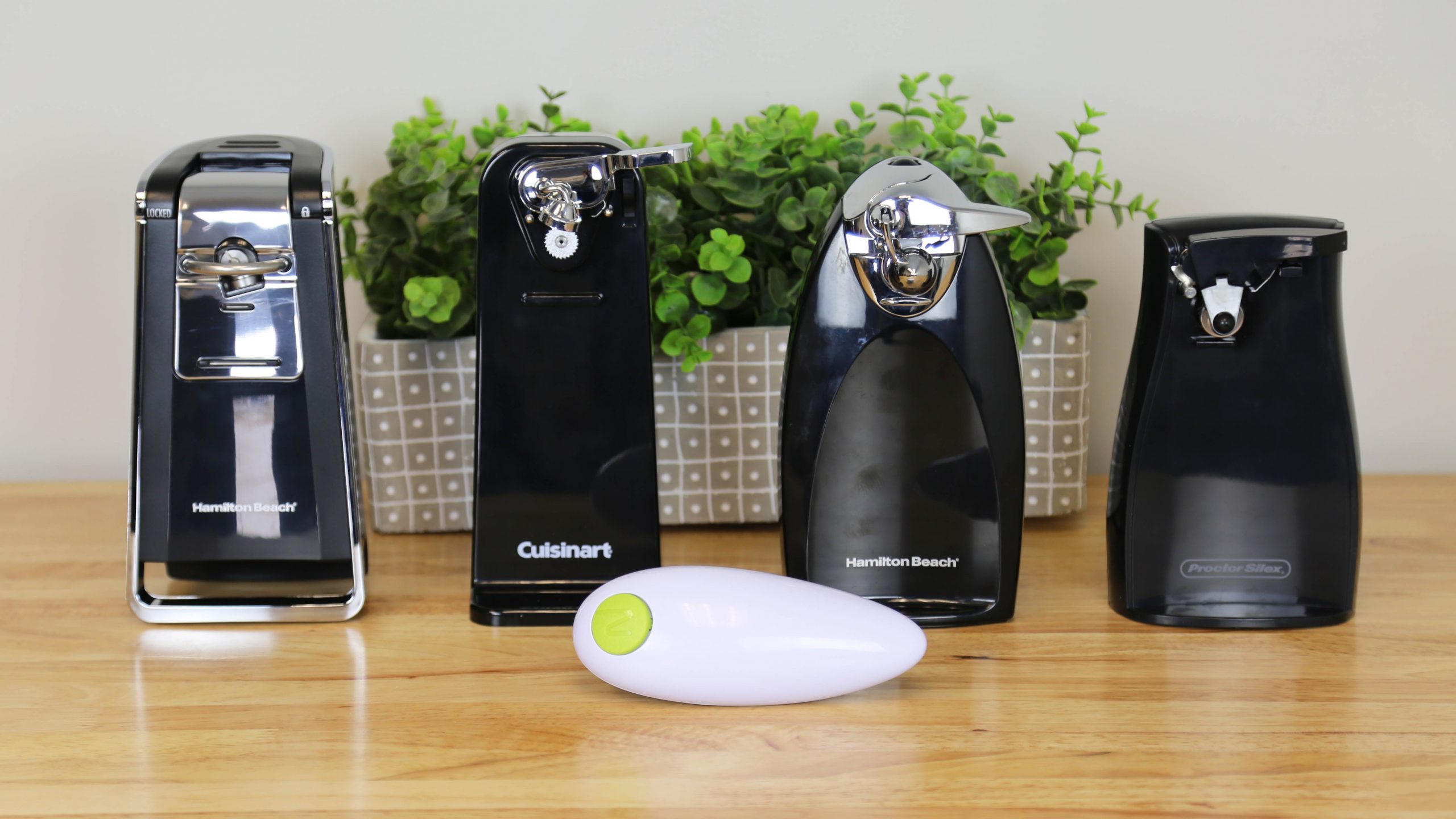 https://www.dontwasteyourmoney.com/wp-content/uploads/2020/02/electric-can-opener-all-review-ub-1-scaled.jpg