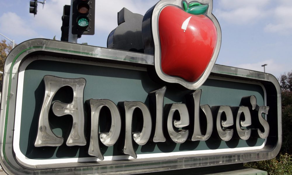 Applebee's exterior sign