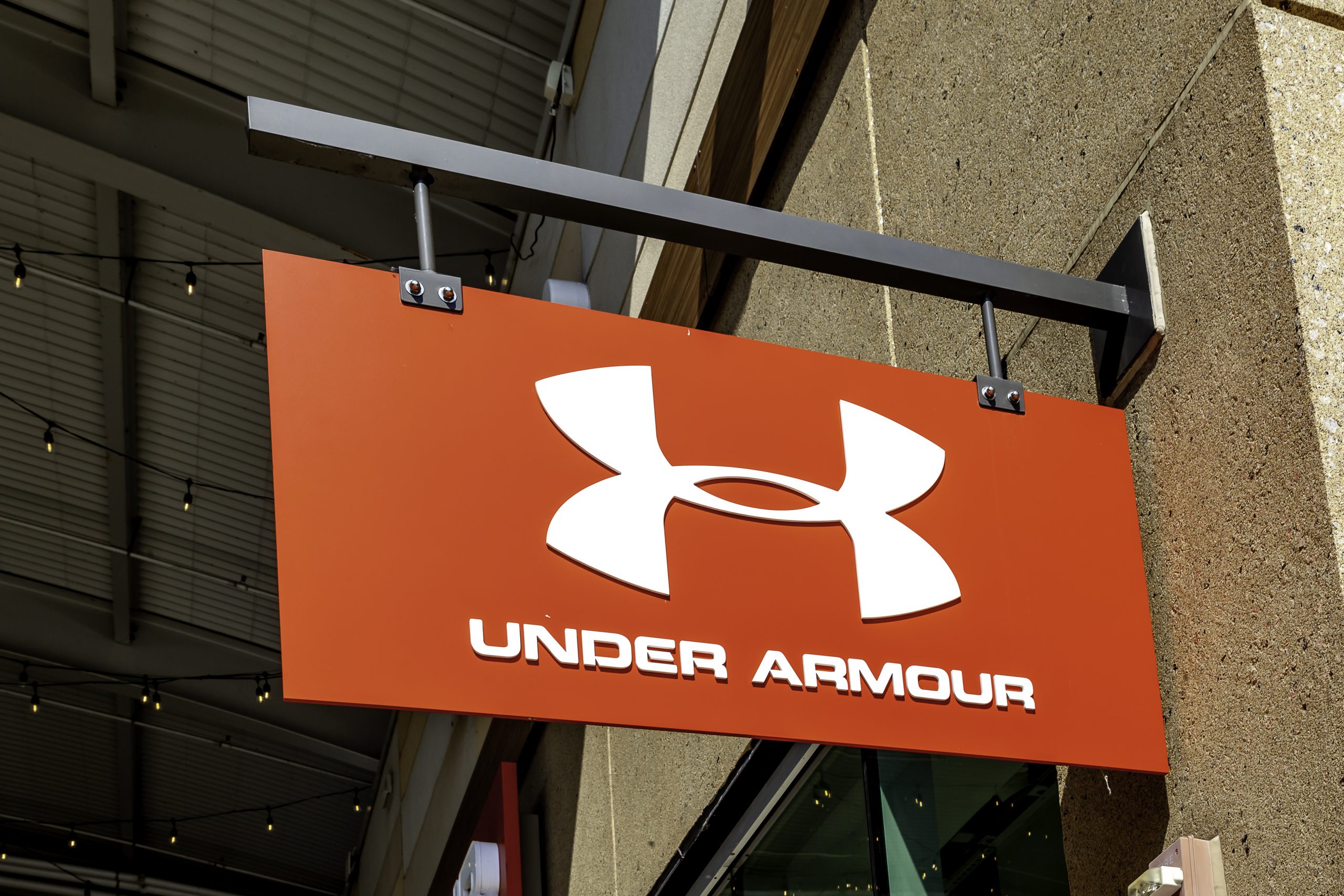 Under Armour is offering 40% off for 