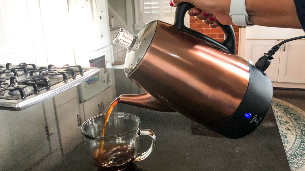 https://www.dontwasteyourmoney.com/wp-content/uploads/2020/07/coffee-percolator-moss-stone-copper-electric-pour-review-ub-1.jpg