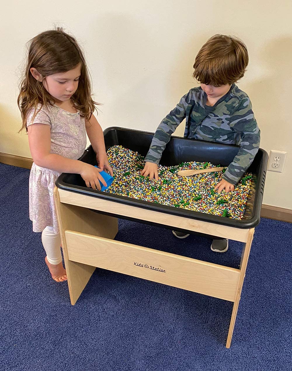 Peffer Cabinets KS-PL1827BIR Toddler Sensory Table With Lid