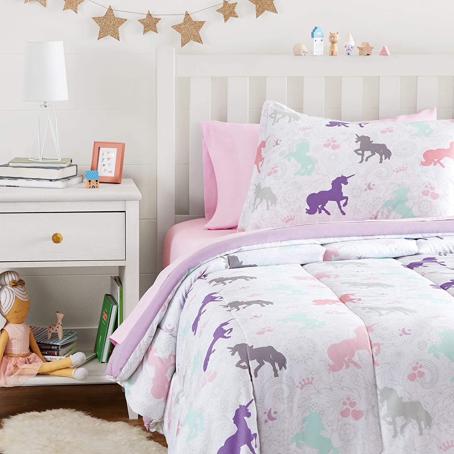 AmazonBasics Ultra Soft Unicorn Girls’ Bedding Set, 5-Piece