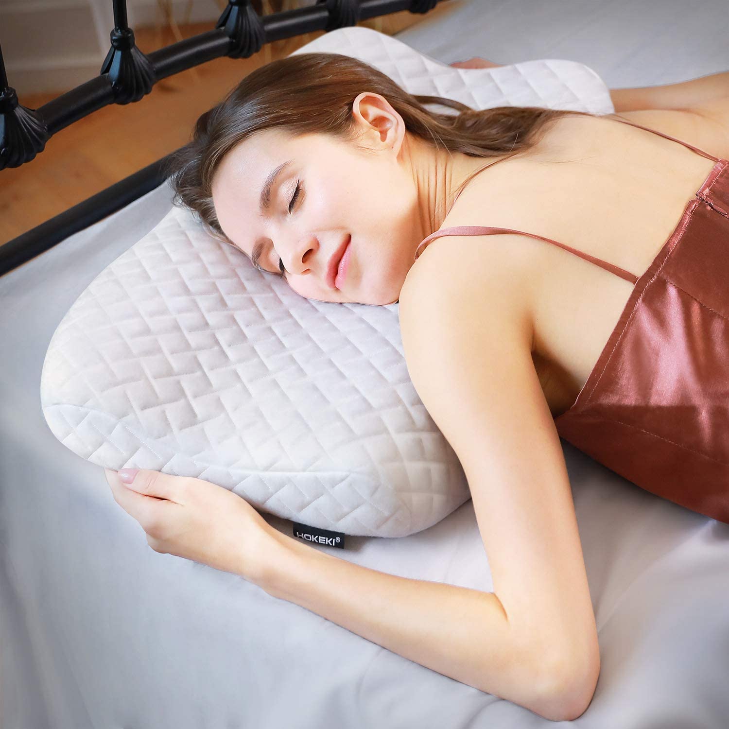 HOKEKI Ergonomic Cervical Pillow For Stomach Sleepers