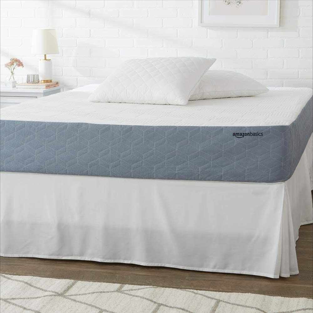 AmazonBasics Hypoallergenic Quilted Cover Cooling Mattress
