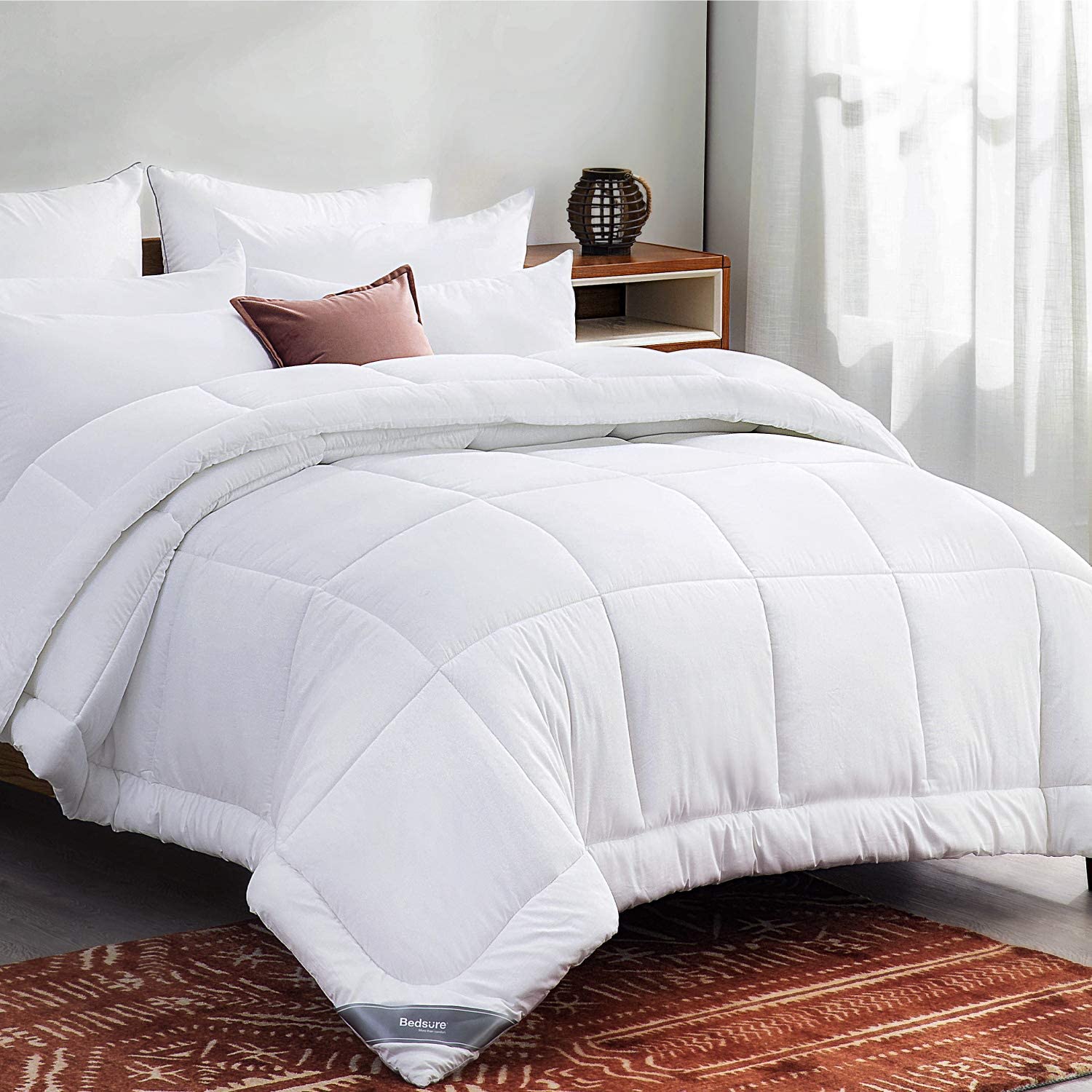 Bedsure Quilted Down-Alternative Duvet Comforter Insert, Queen