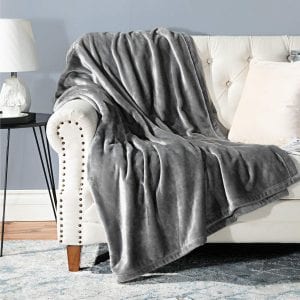 Bedsure Microfiber Fleece Throw Blanket