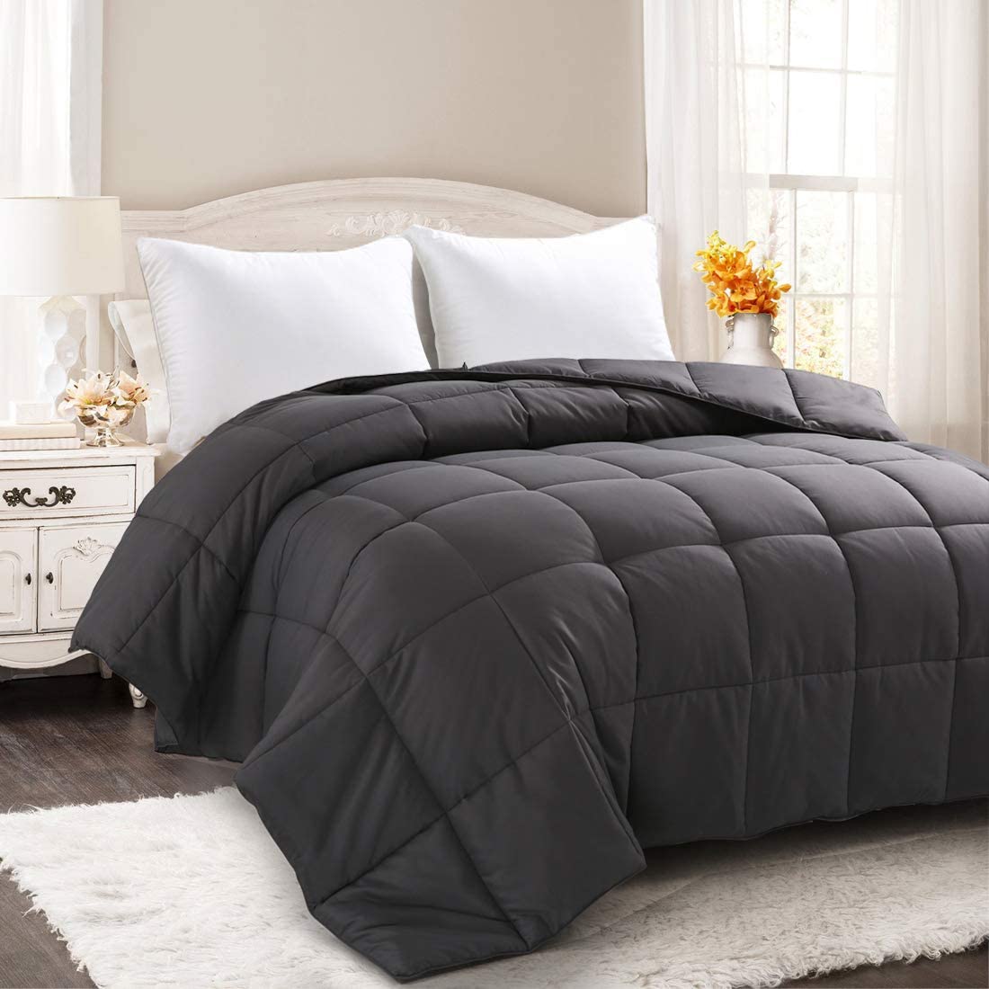 COOSLEEP Geometric Fluffy Comforter