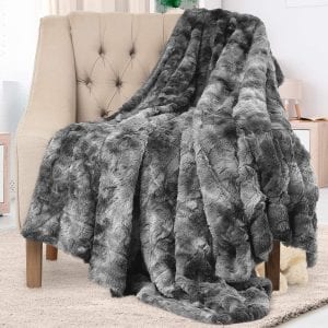 Everlasting Comfort Luxury Faux Fur Cozy Blanket