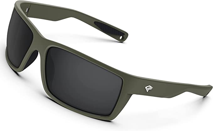 TOREGE Scratch Resistant Men’s Polarized Sunglasses