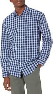 Amazon Essentials Pocketed Men’s Poplin Long-Sleeve Button-Down Shirt
