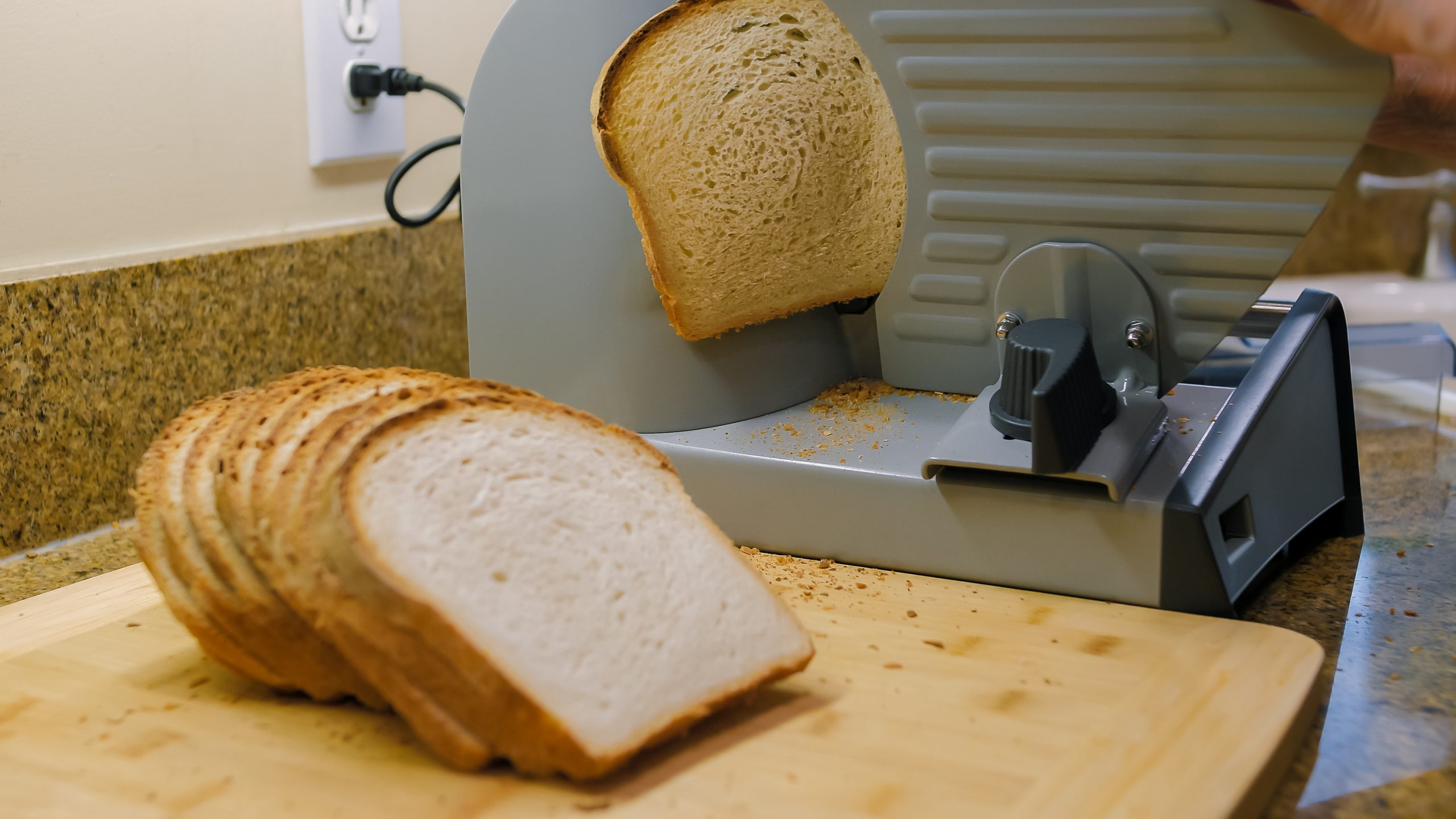 The 4 Best Electric Bread Slicer