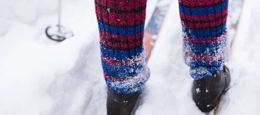 Snowboarding Cold Weather Winter Performance Socks WEIERYA Ski Socks 2 Pairs Pack for Skiing 
