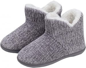TUOBUQU Rubber Sole Fur Lined Bootie Slippers