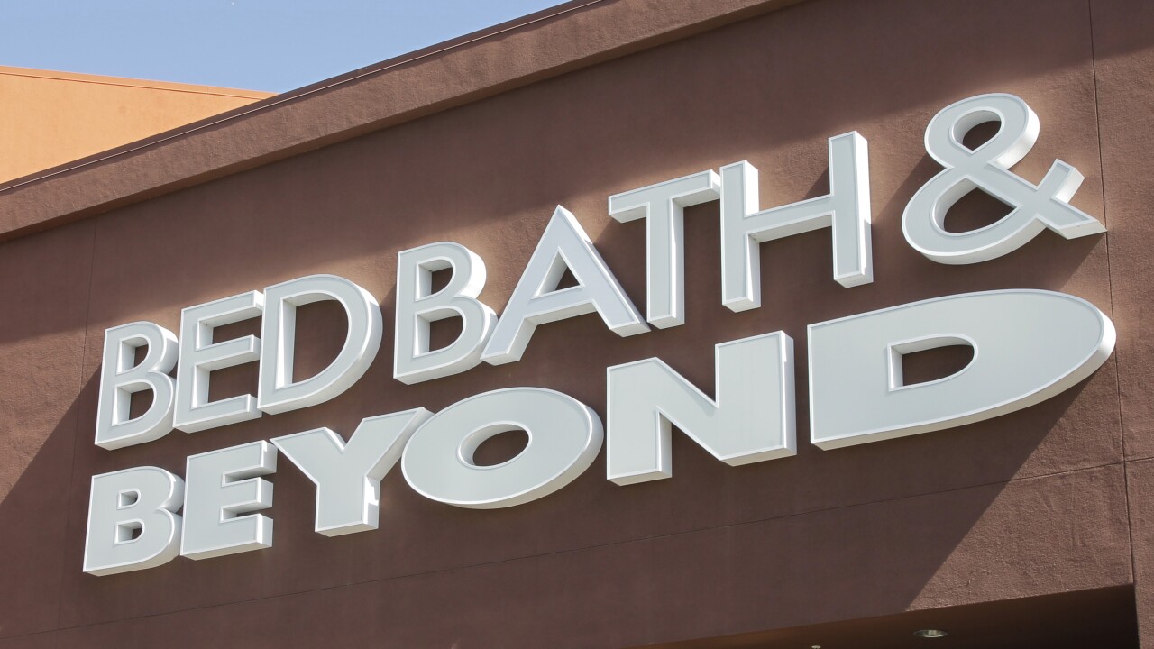 Bed, Bath & Beyond sign on store