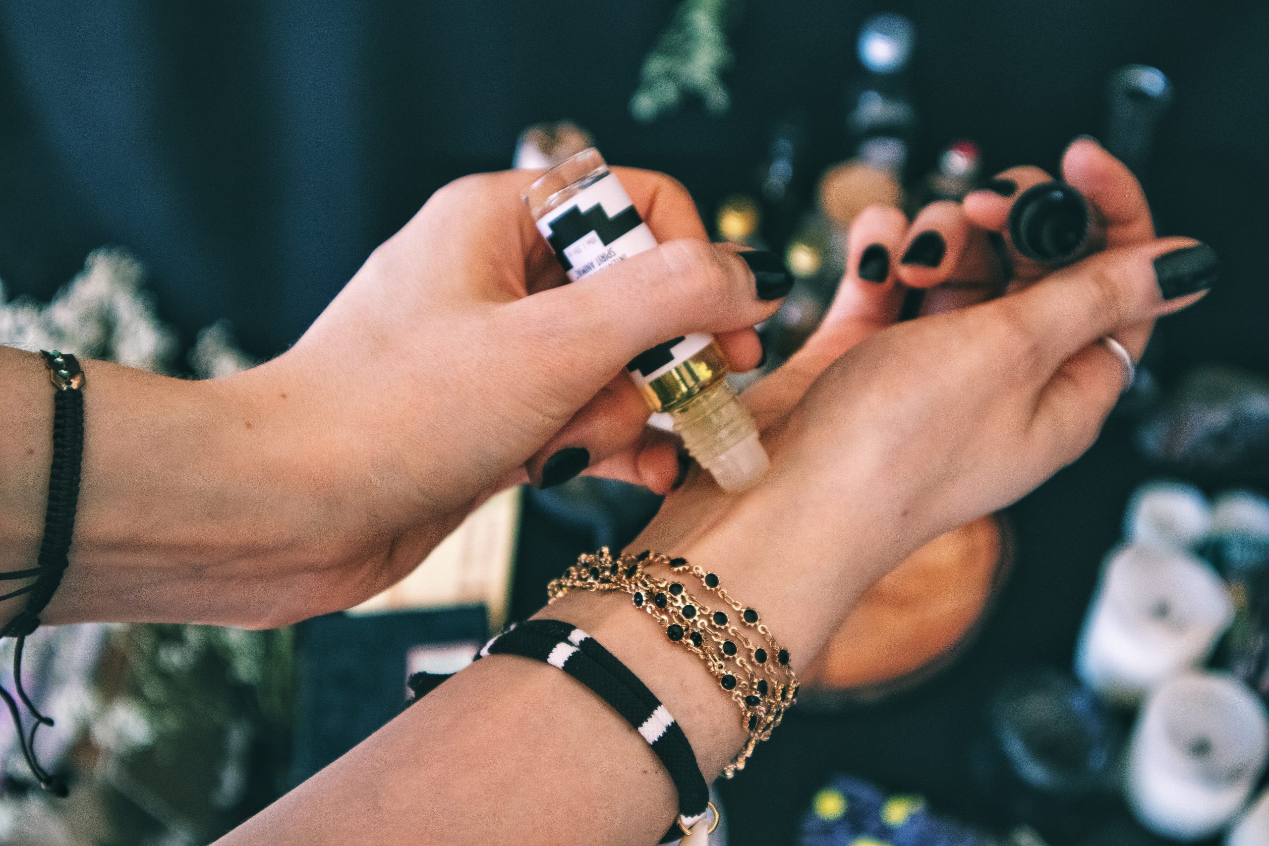 Women's Adjustable Perfume Essential Oil Diffuser Locket Bracelet