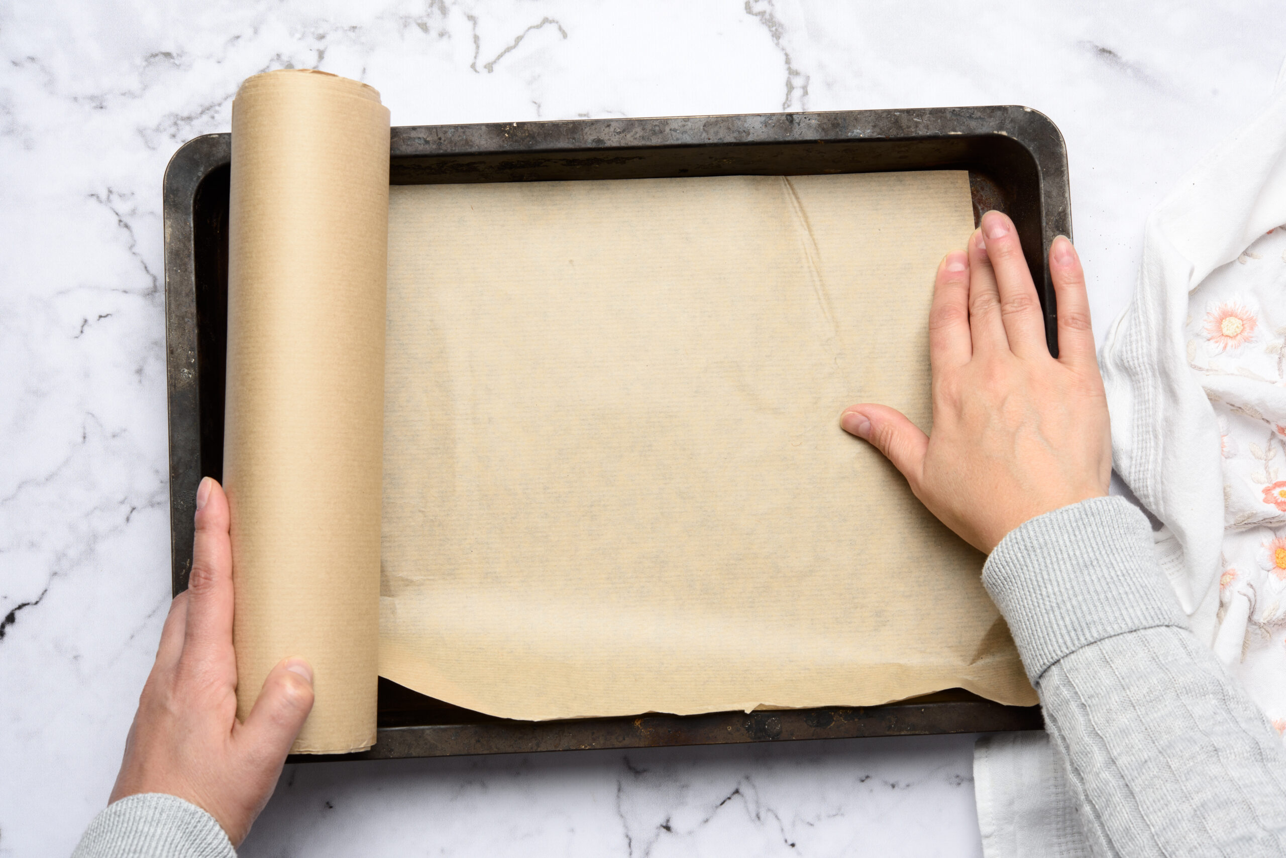 Чем можно заменить пергаментную бумагу в духовке