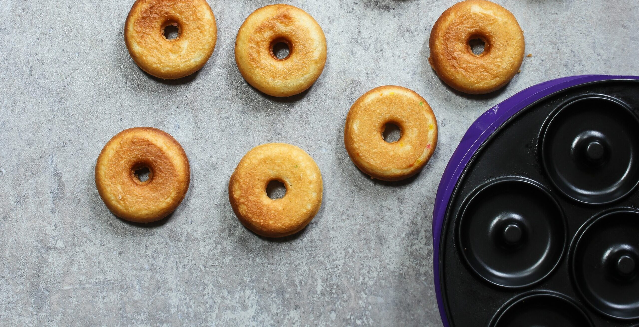 Donut Maker – Bella Housewares