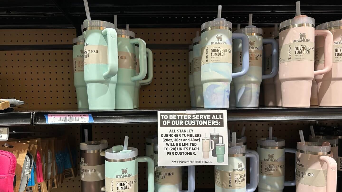 Retailer has sign limiting purchase of Stanley tumblers on store shelves